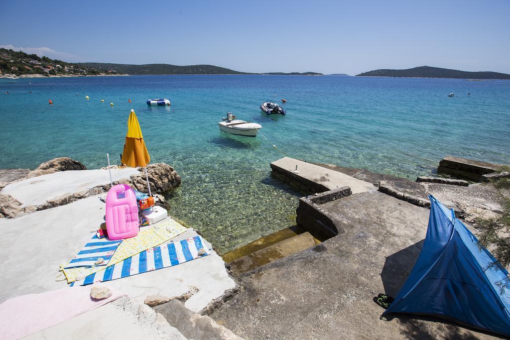 Holiday Home Vuko Sevid Bagian luar foto