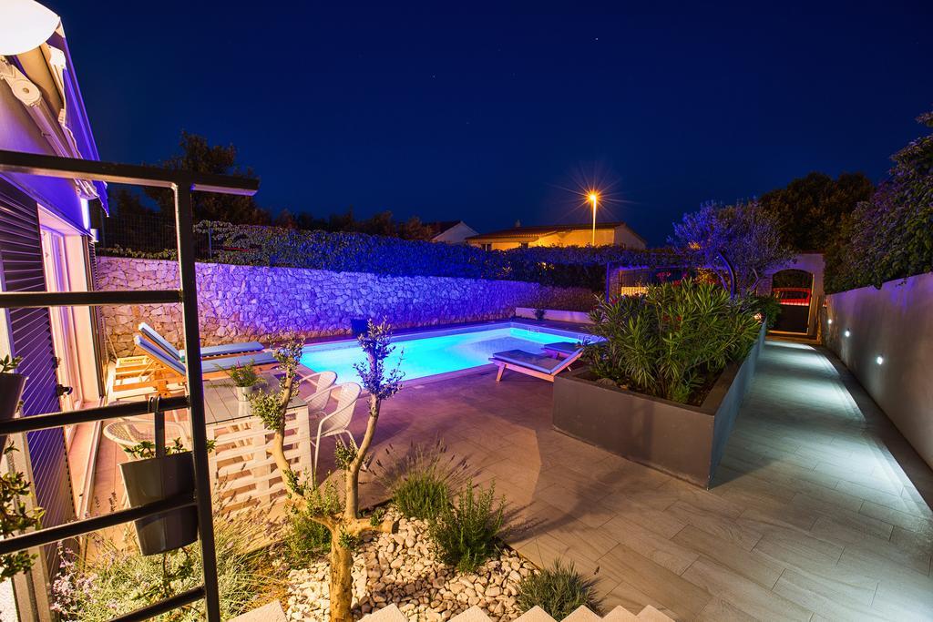 Holiday Home Vuko Sevid Bagian luar foto