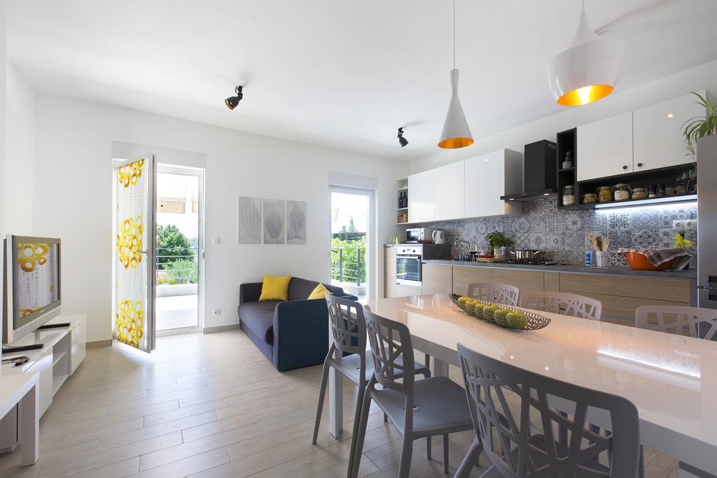 Holiday Home Vuko Sevid Bagian luar foto