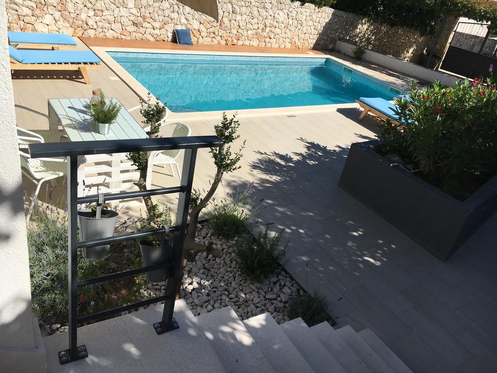 Holiday Home Vuko Sevid Bagian luar foto